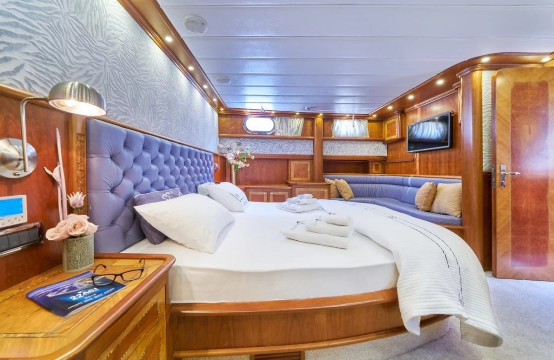 An image of Lotus yacht