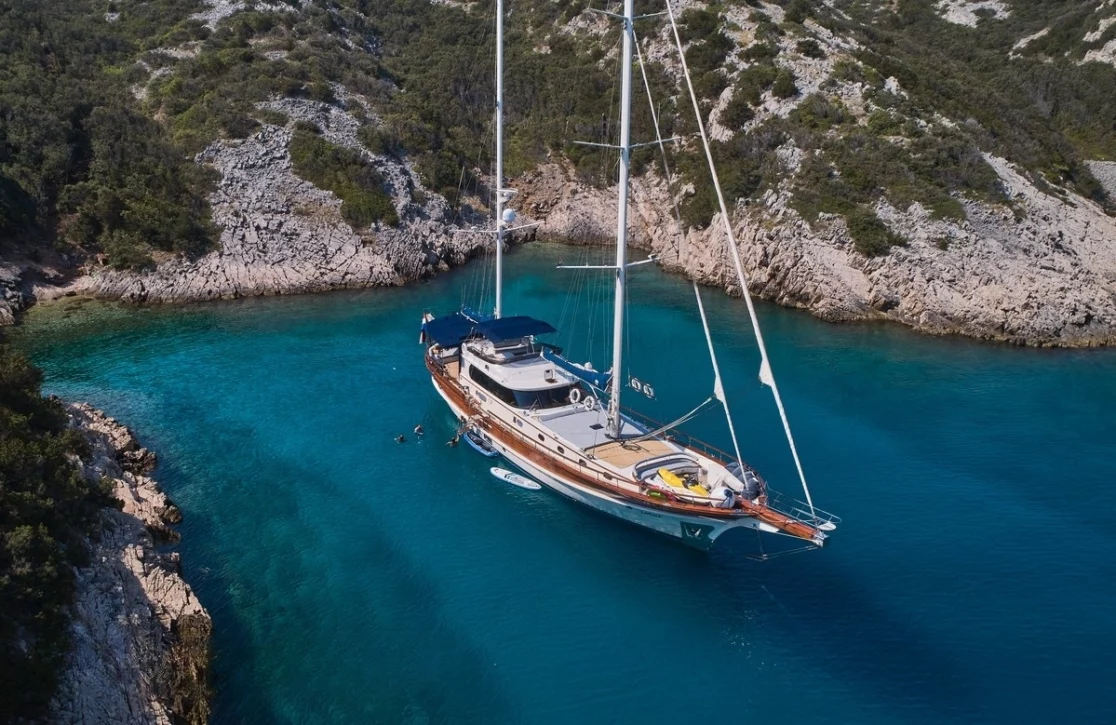 An image of Lotus yacht