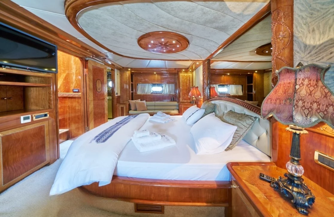 An image of Lotus yacht