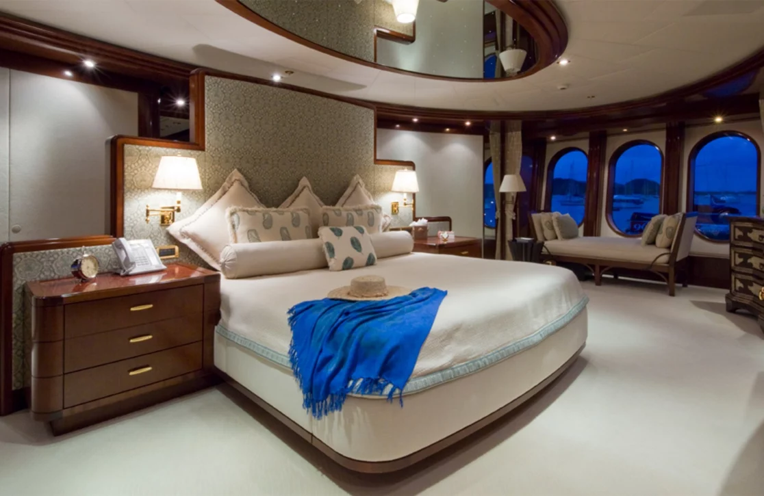 An image of Blue Moon yacht