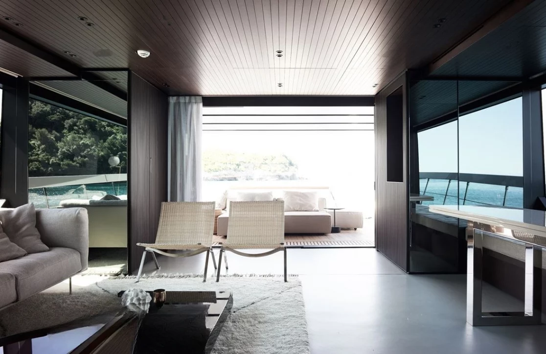 An image of Luar yacht