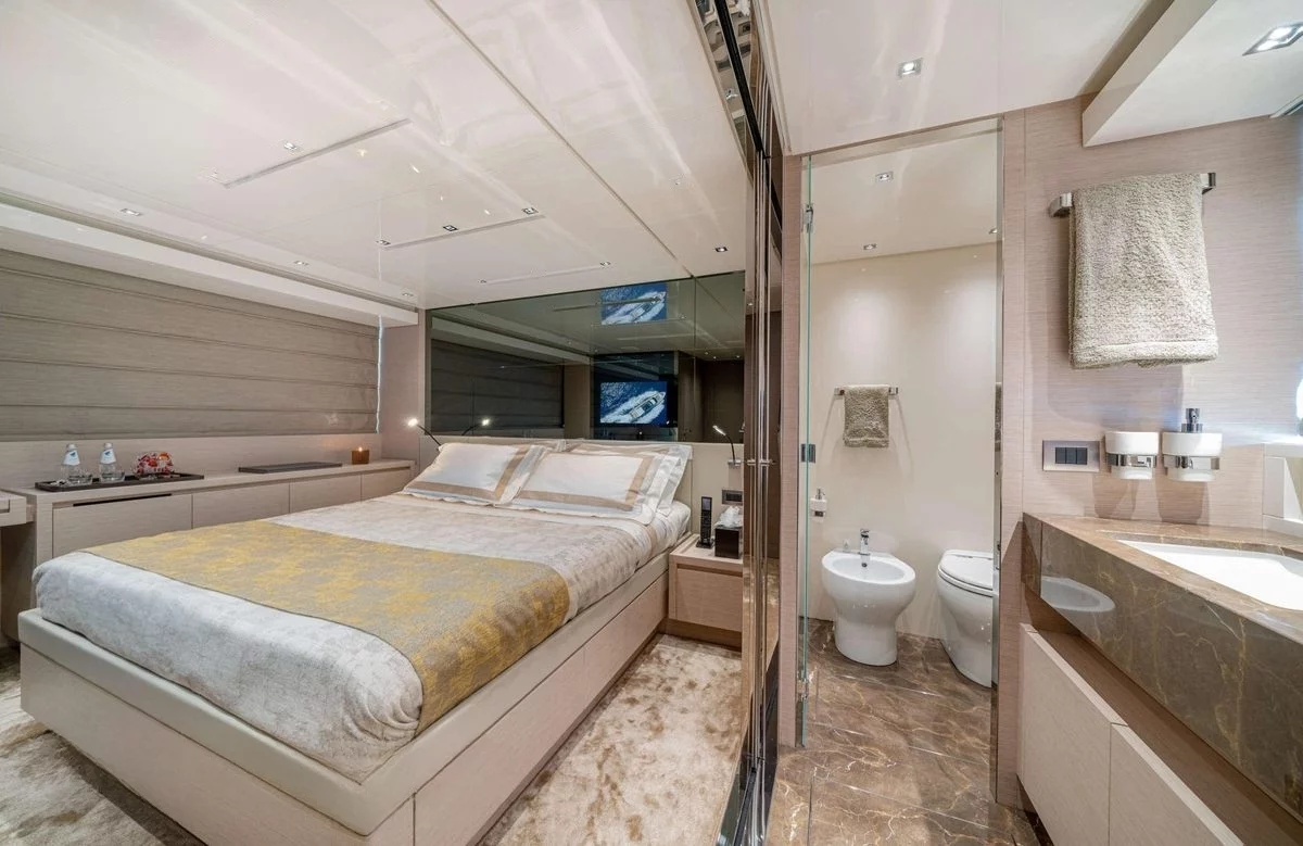 A preview of interior Bedroom cabin