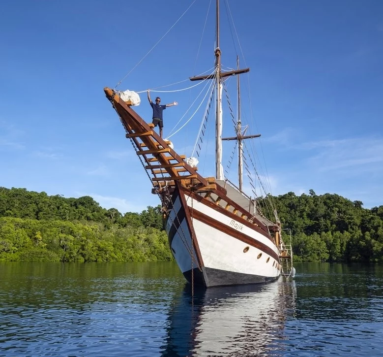 An image of Majik yacht