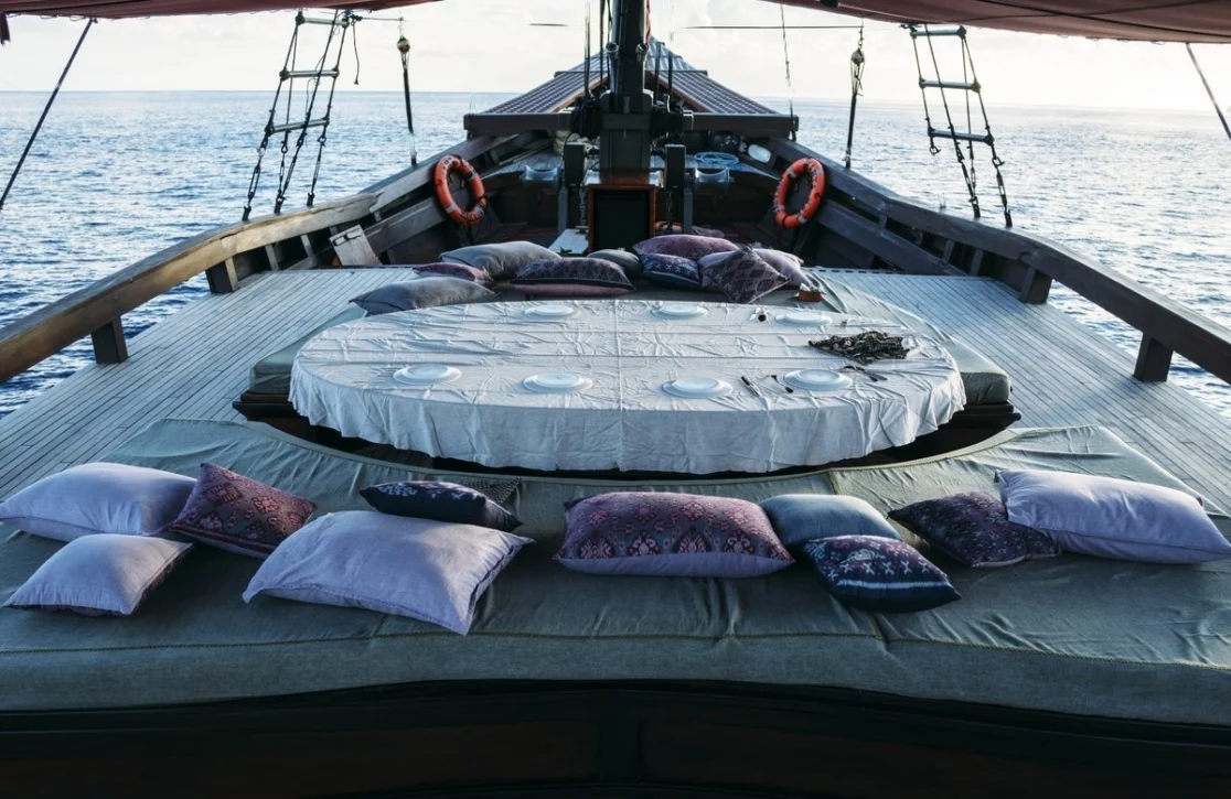 An image of Manta Mae yacht