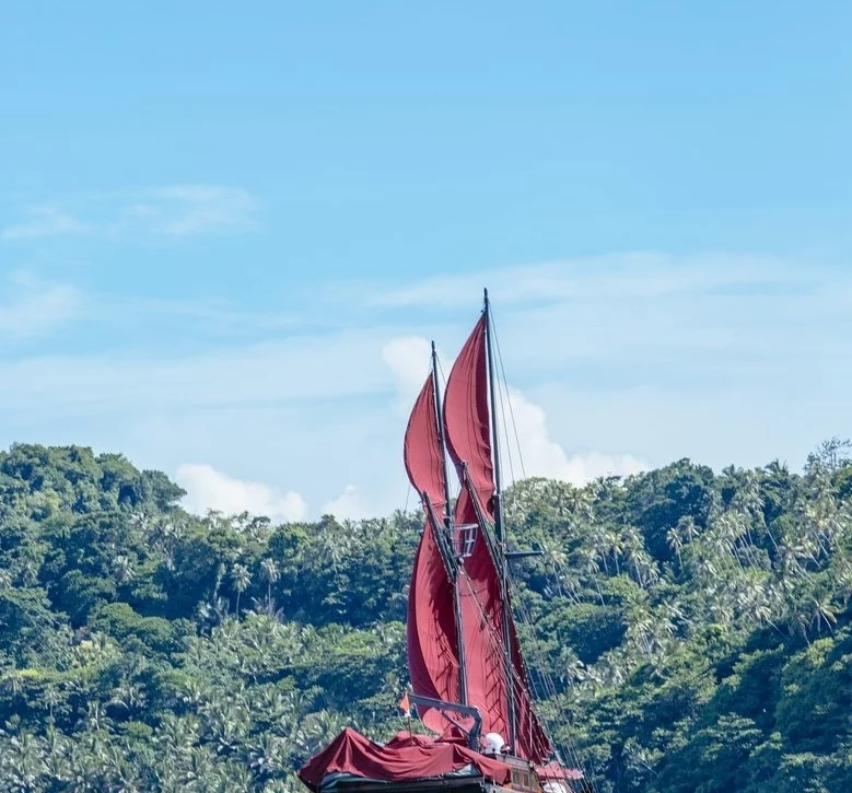 An image of Manta Mae yacht