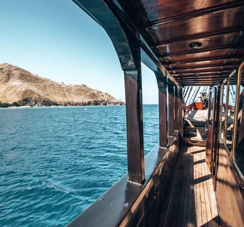 An image of Manta Mae yacht