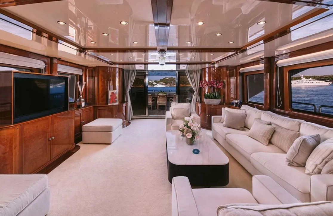 An image of Oak yacht