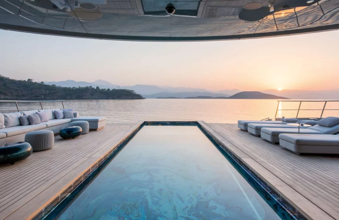 An image of Savannah yacht