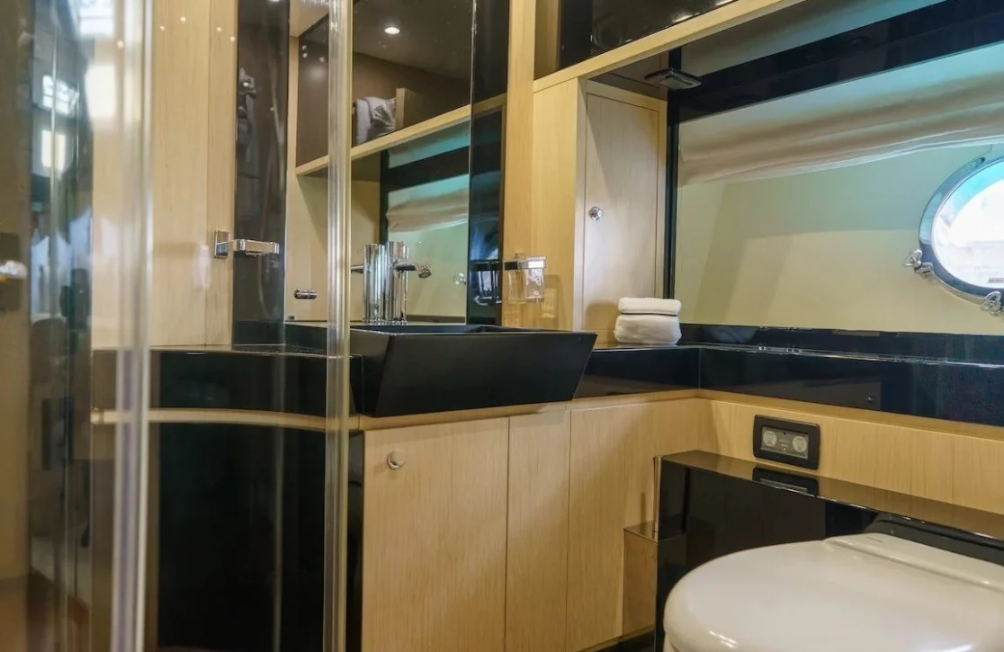 An image of Milky Way yacht