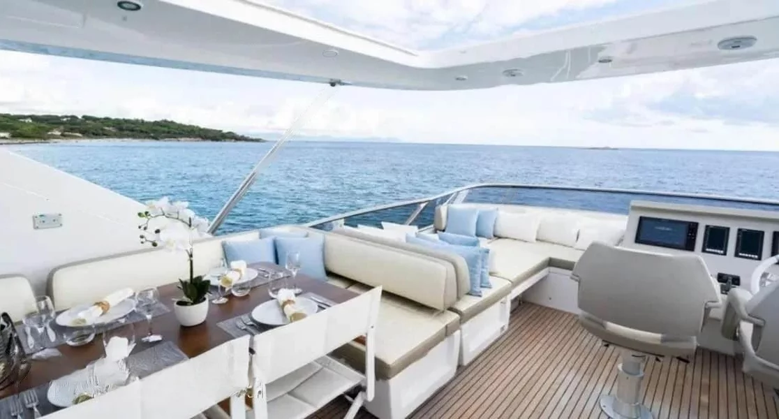 An image of Mineira yacht