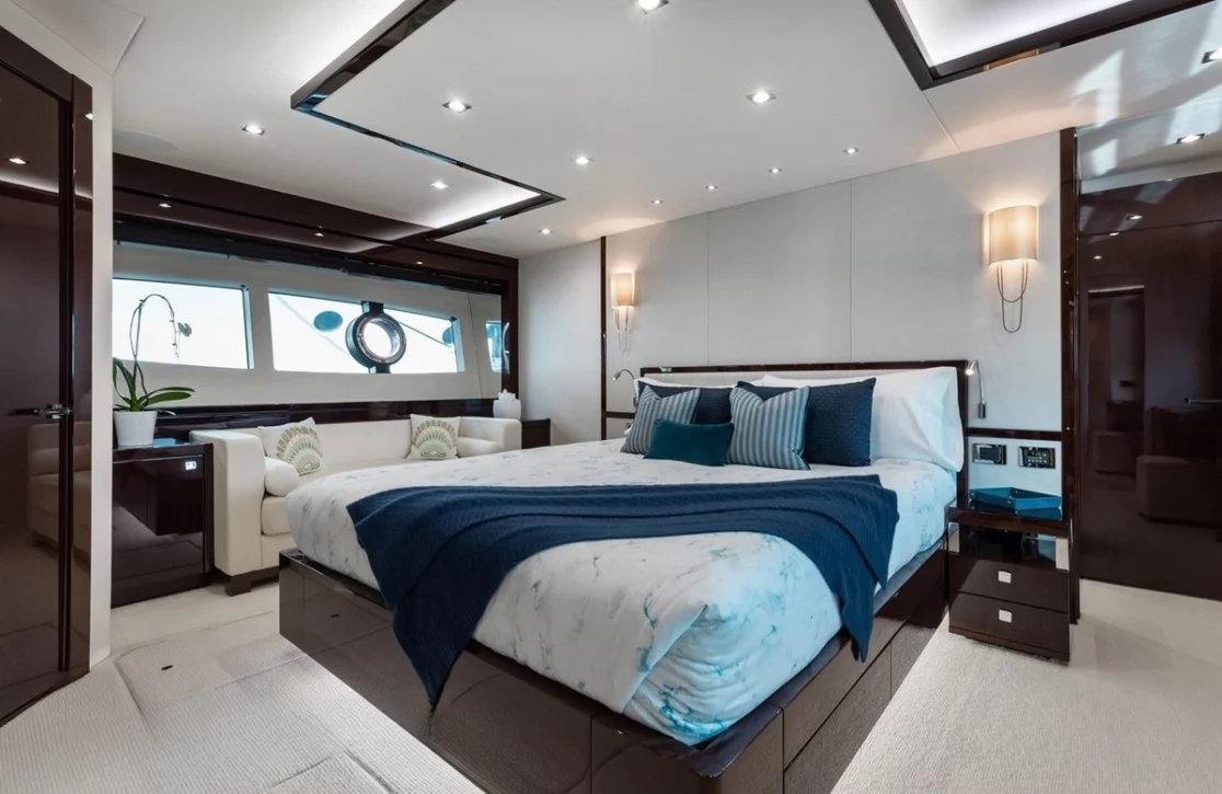 An image of Mirracle yacht