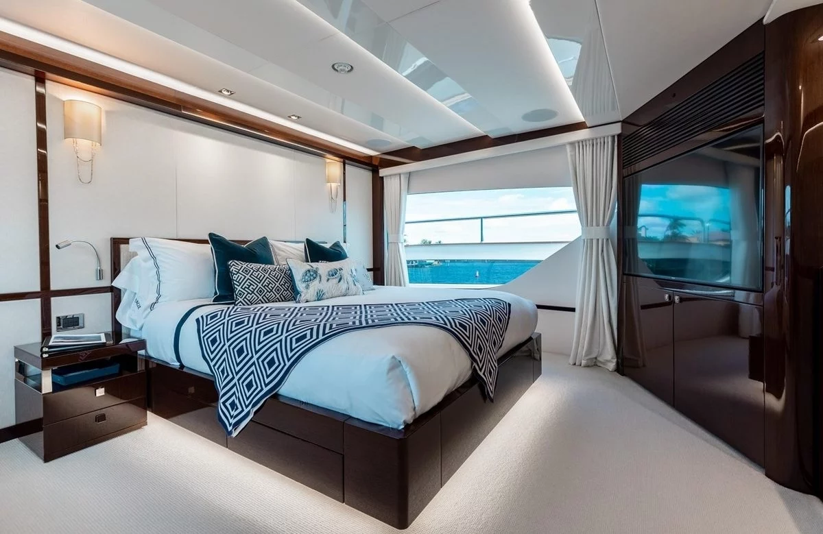 A preview of interior Bedroom cabin