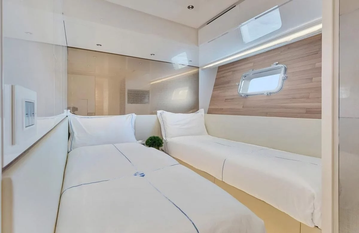 A preview of interior Bedroom cabin
