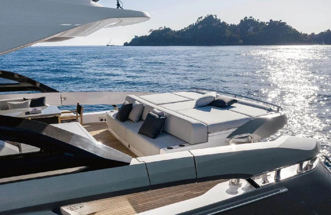An image of Never Give Up yacht