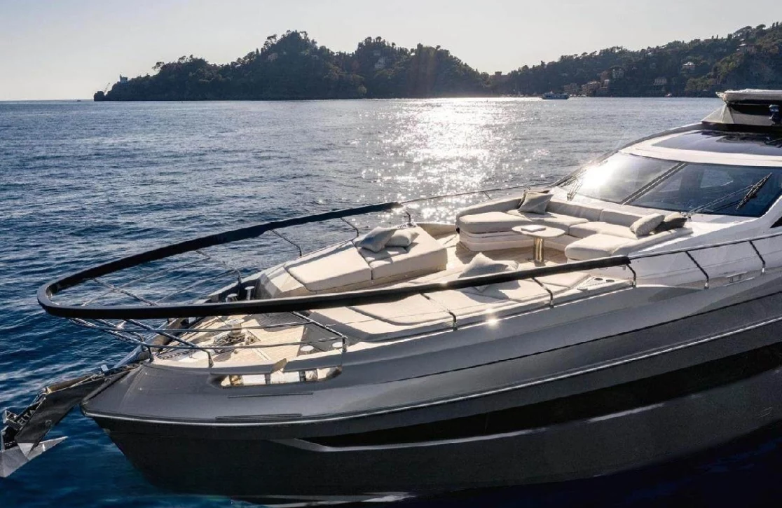 An image of Never Give Up yacht