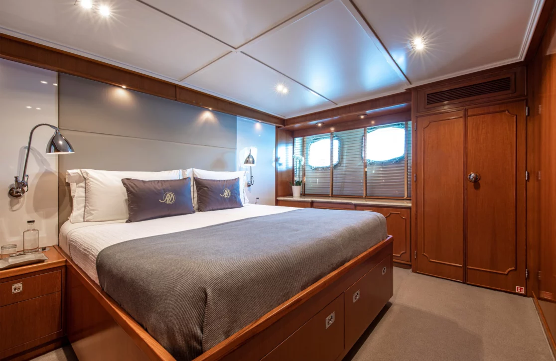 An image of Heavenly Daze yacht