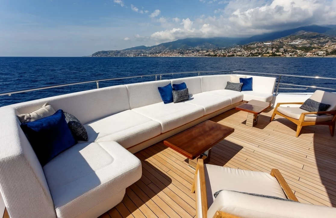 An image of No.9 yacht