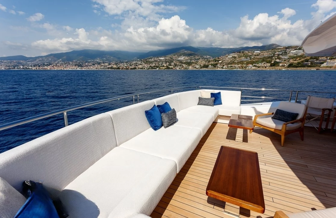An image of No.9 yacht