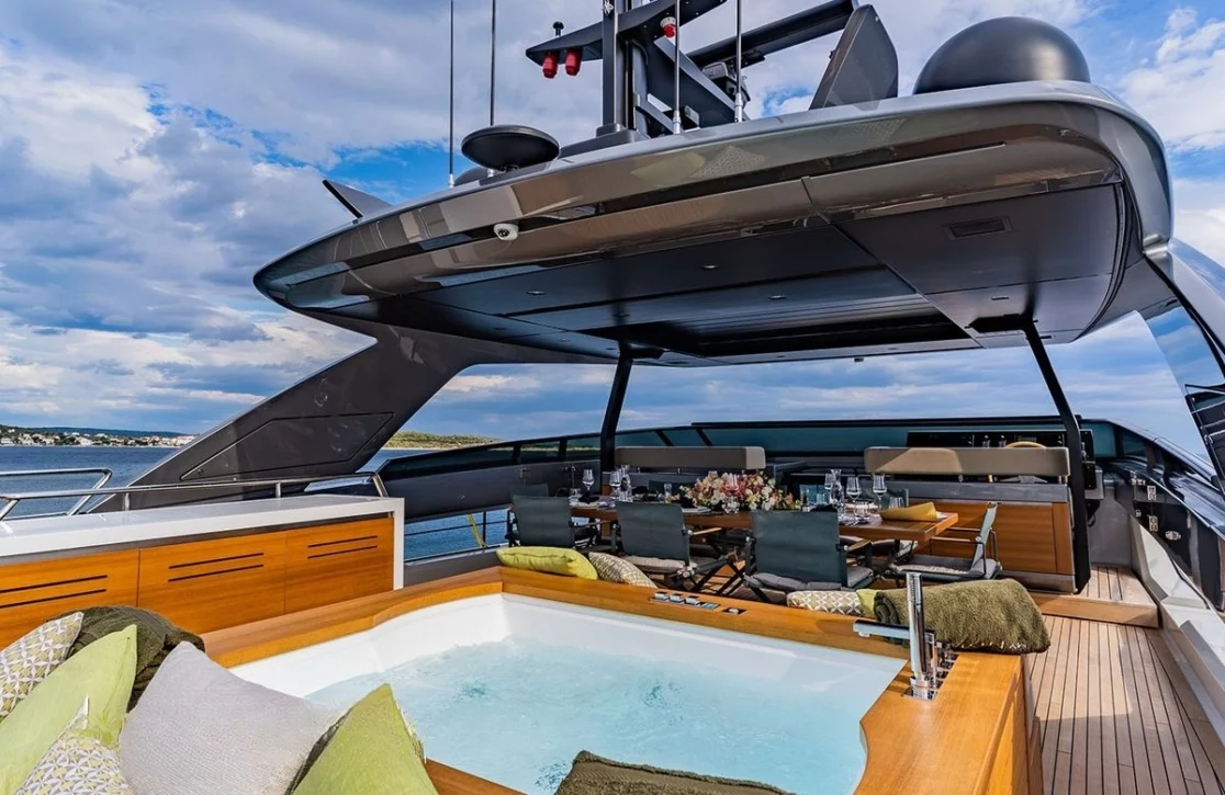 An image of Noor II yacht