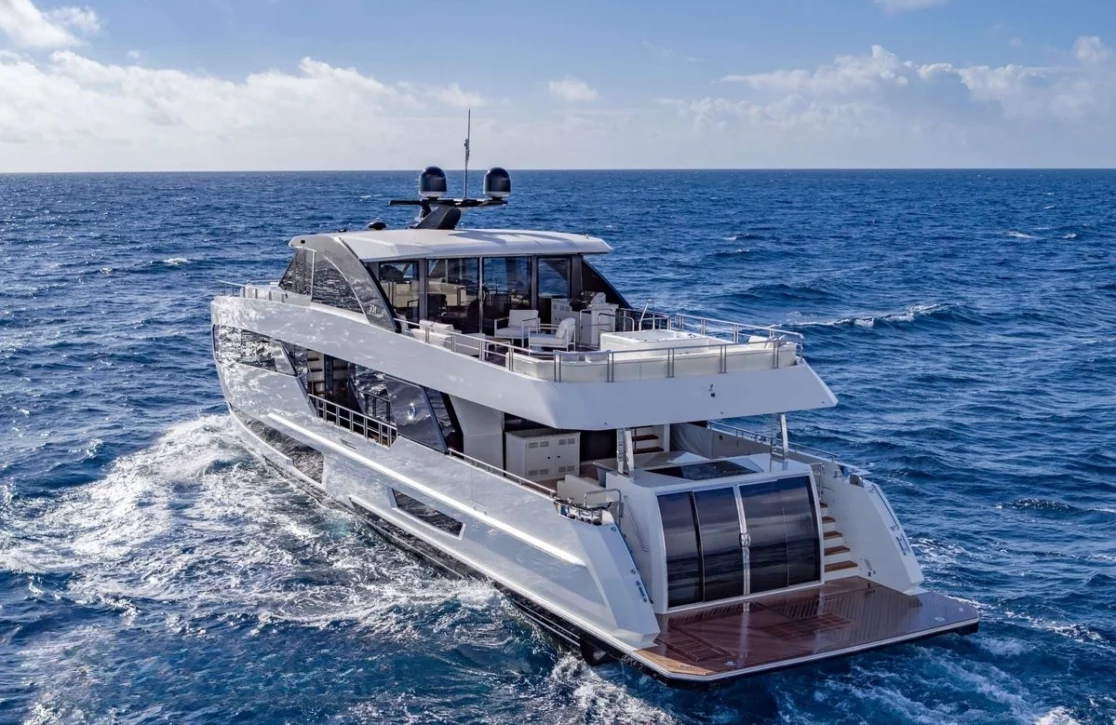 An image of Total yacht