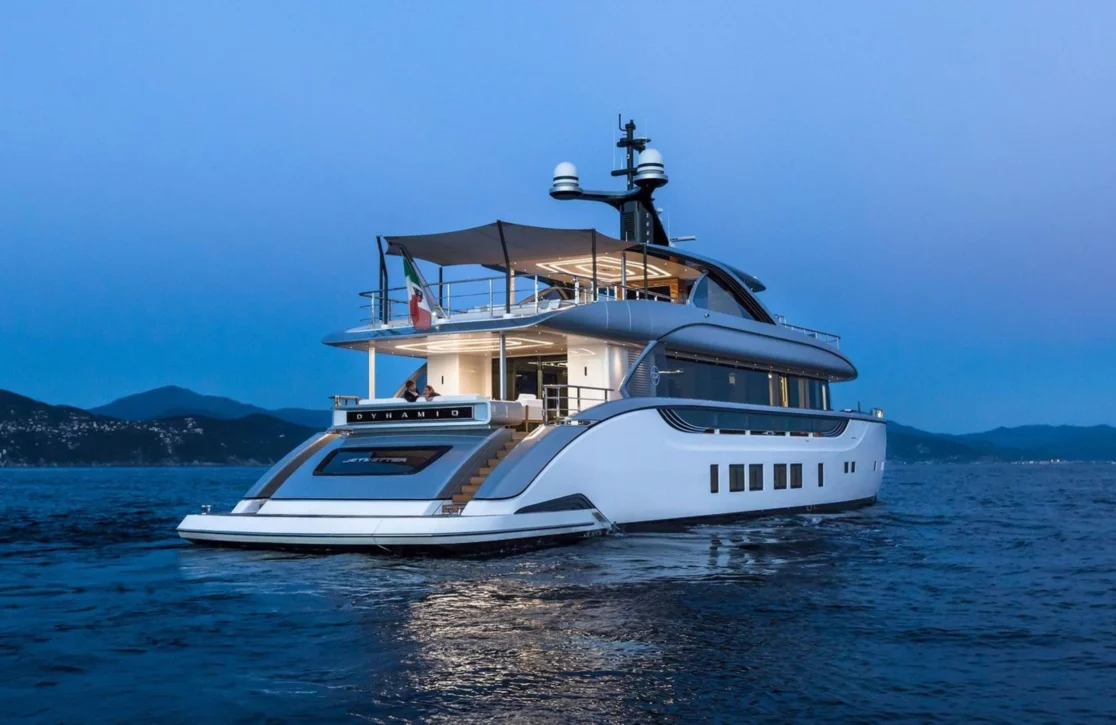 An image of Spring yacht