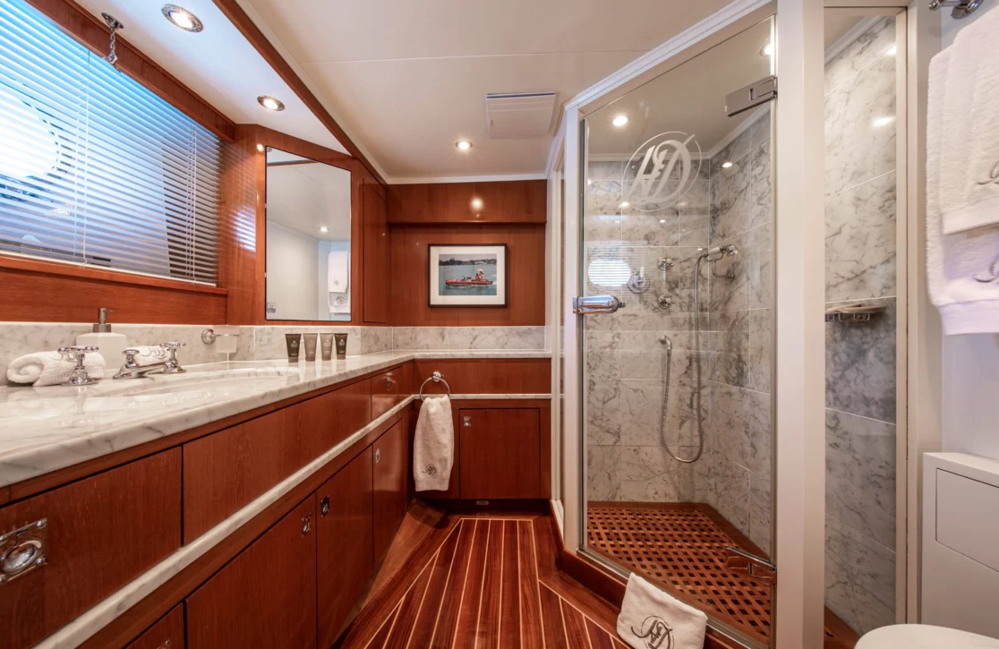 An image of Heavenly Daze yacht