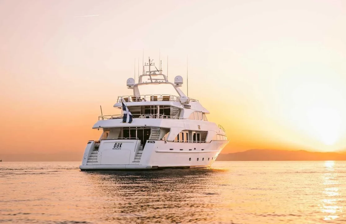An image of Oak yacht