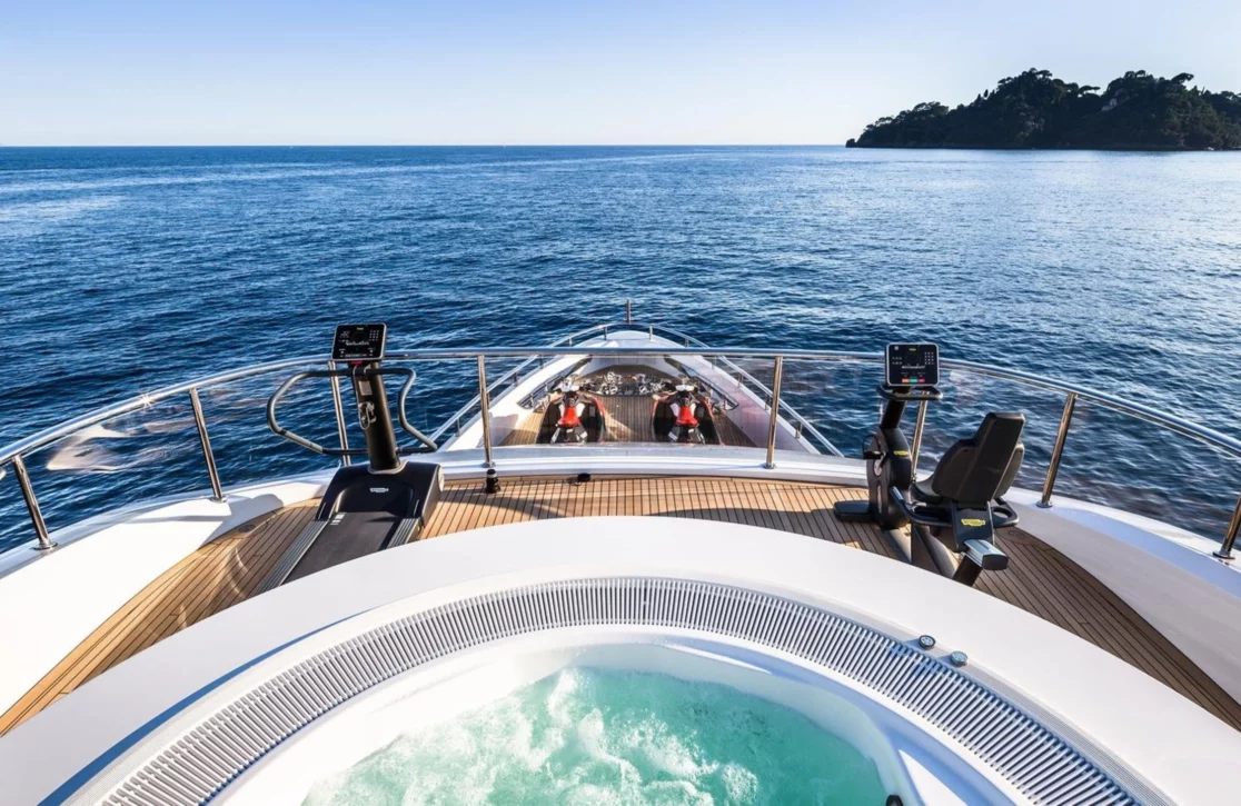 An image of Spring yacht