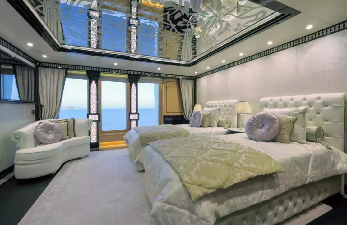 An image of Elements yacht