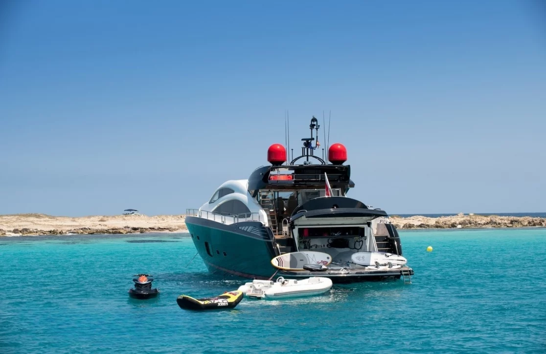 An image of Palumba yacht