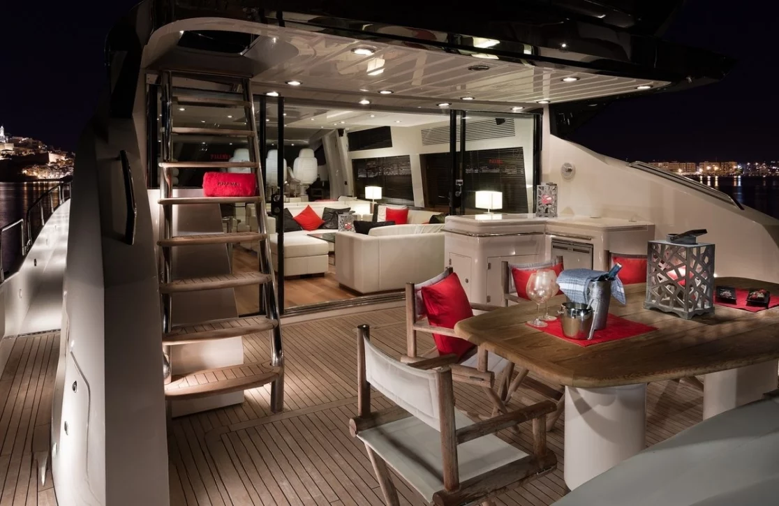 An image of Palumba yacht