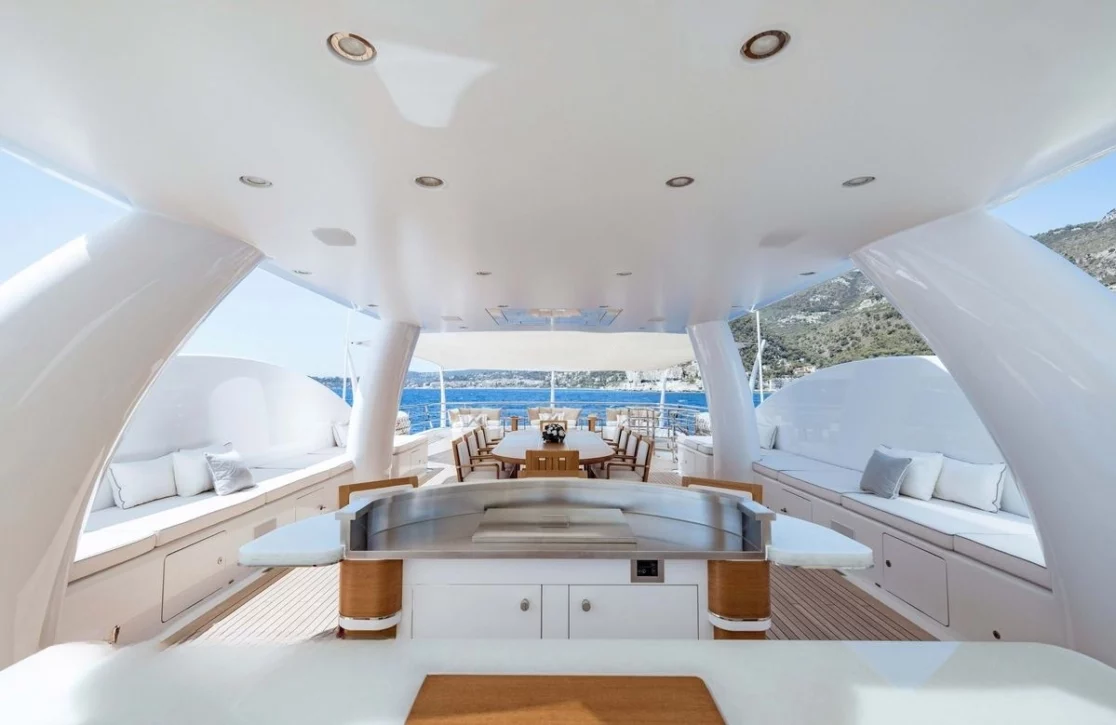 An image of Papa yacht