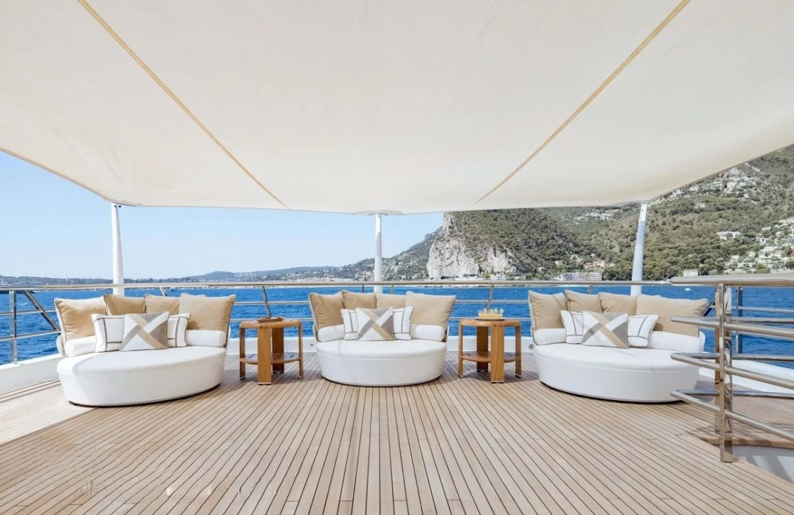 An image of Papa yacht