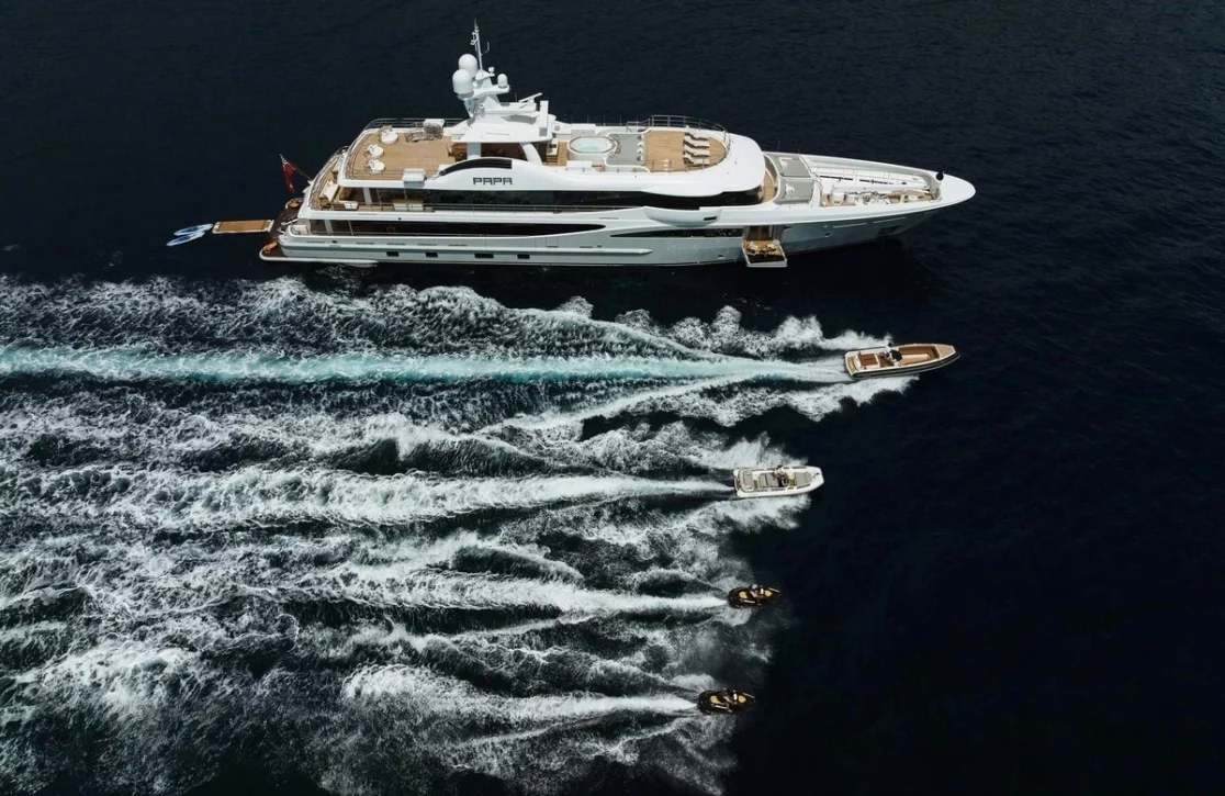 An image of Papa yacht
