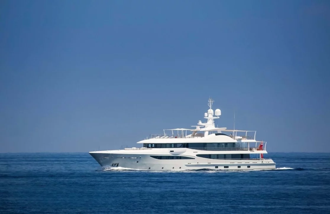 An image of Papa yacht