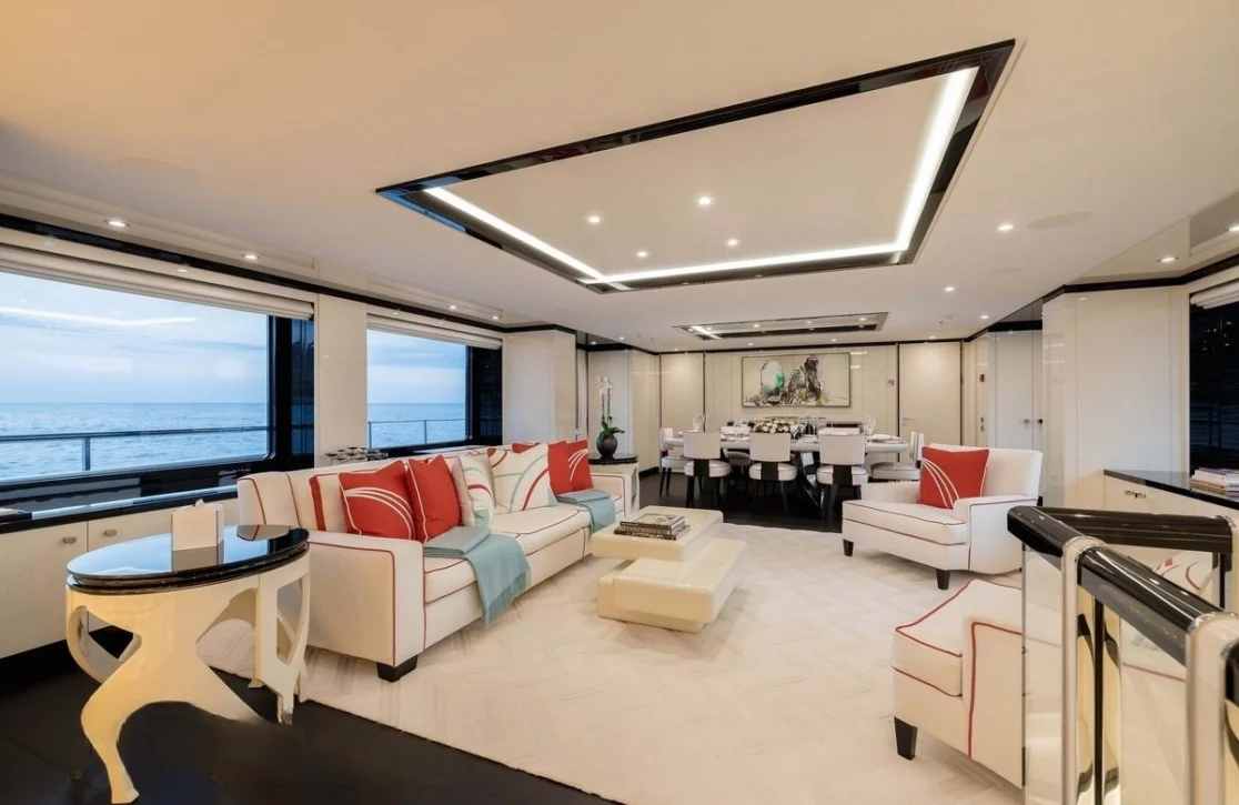 An image of Papa yacht