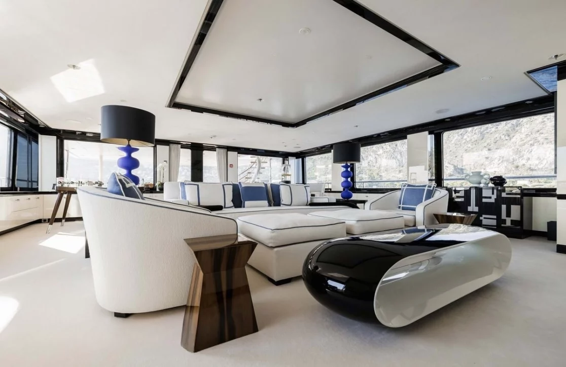 An image of Papa yacht