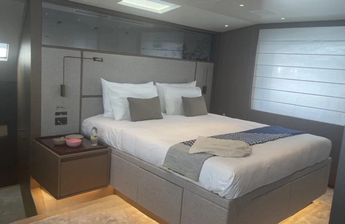 An image of Pause yacht