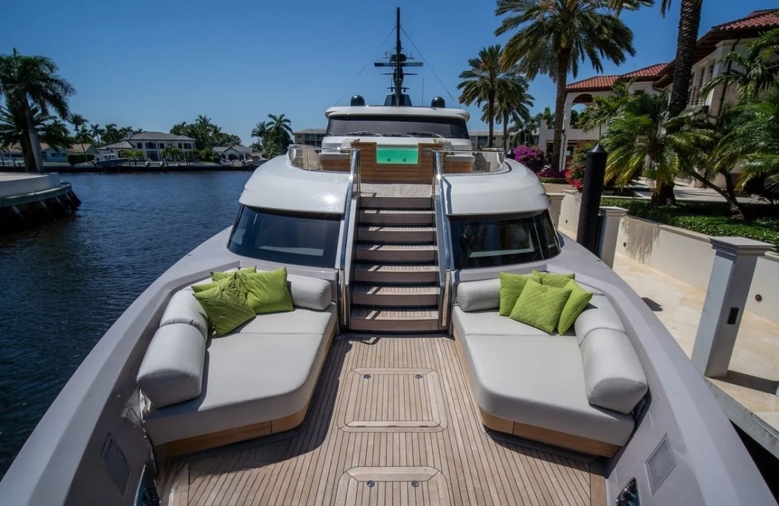 An image of Pearl yacht