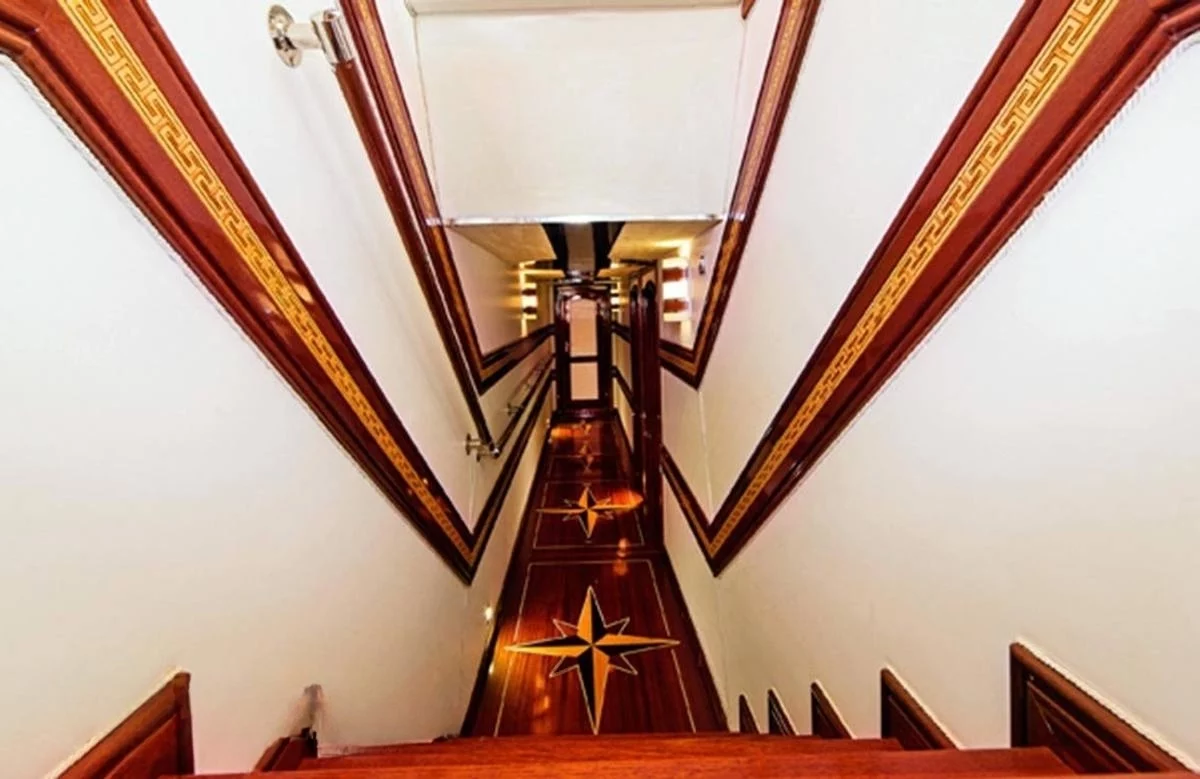 A preview of interior Hallway