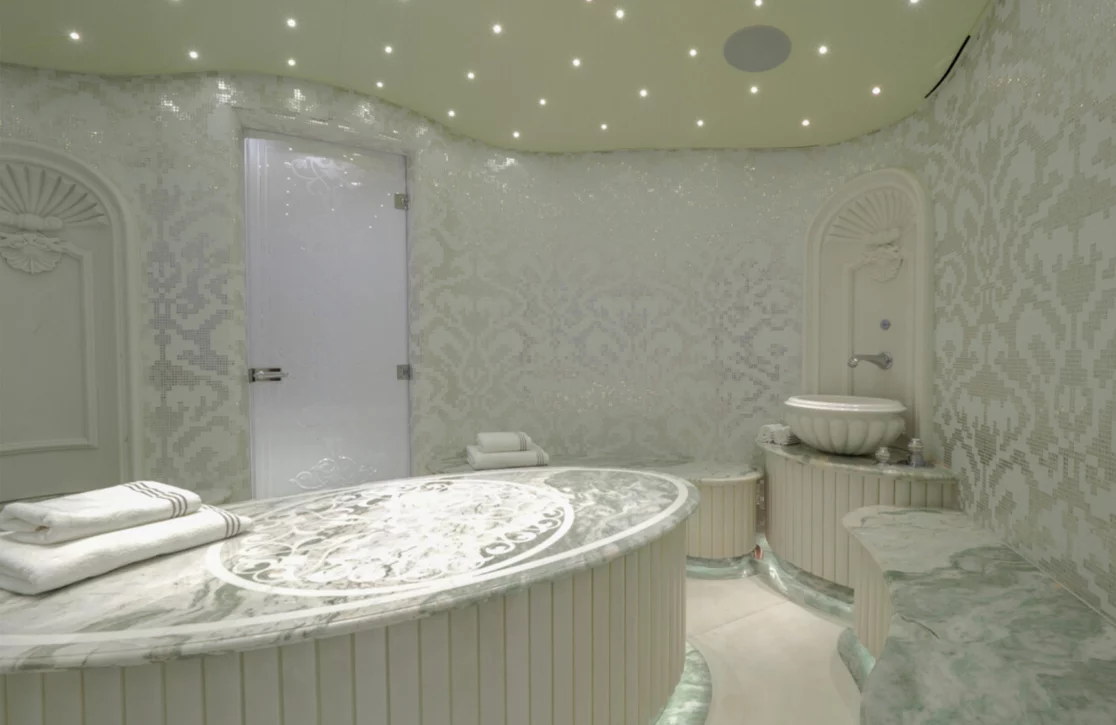 An image of Elements yacht