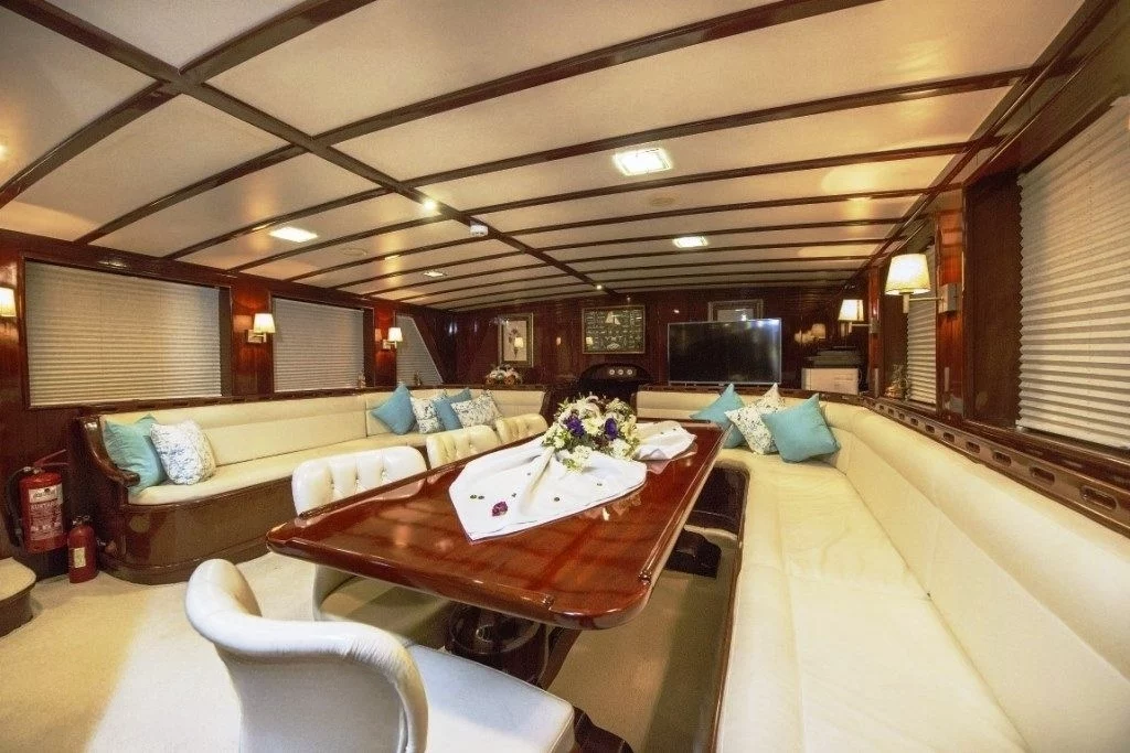 An image of Pina yacht