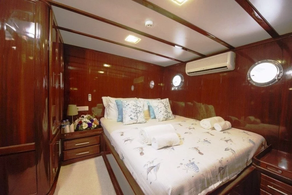 An image of Pina yacht