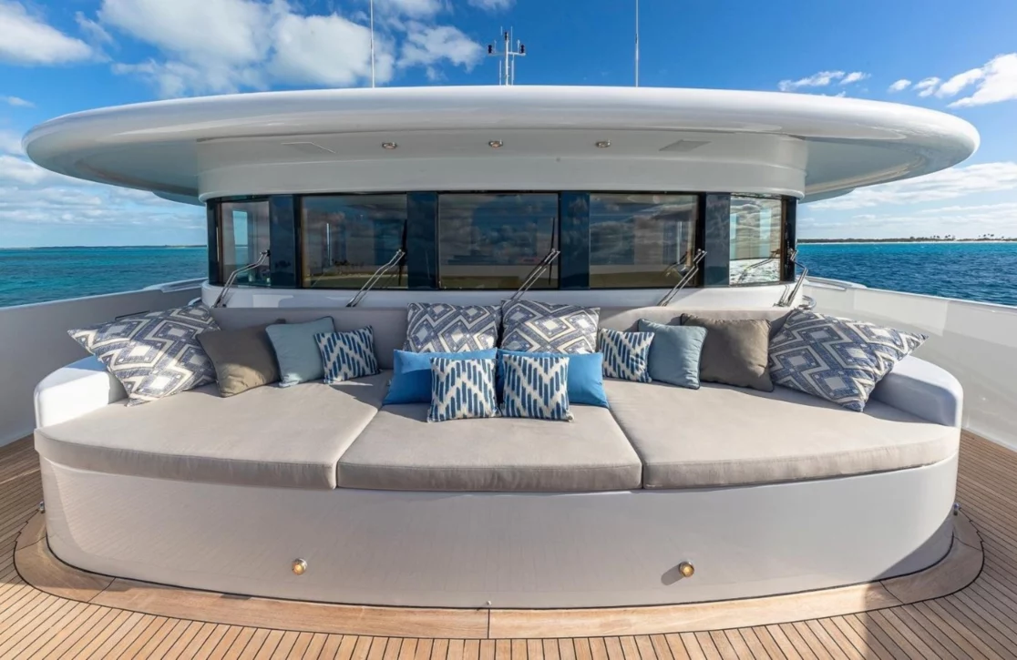An image of Lind yacht