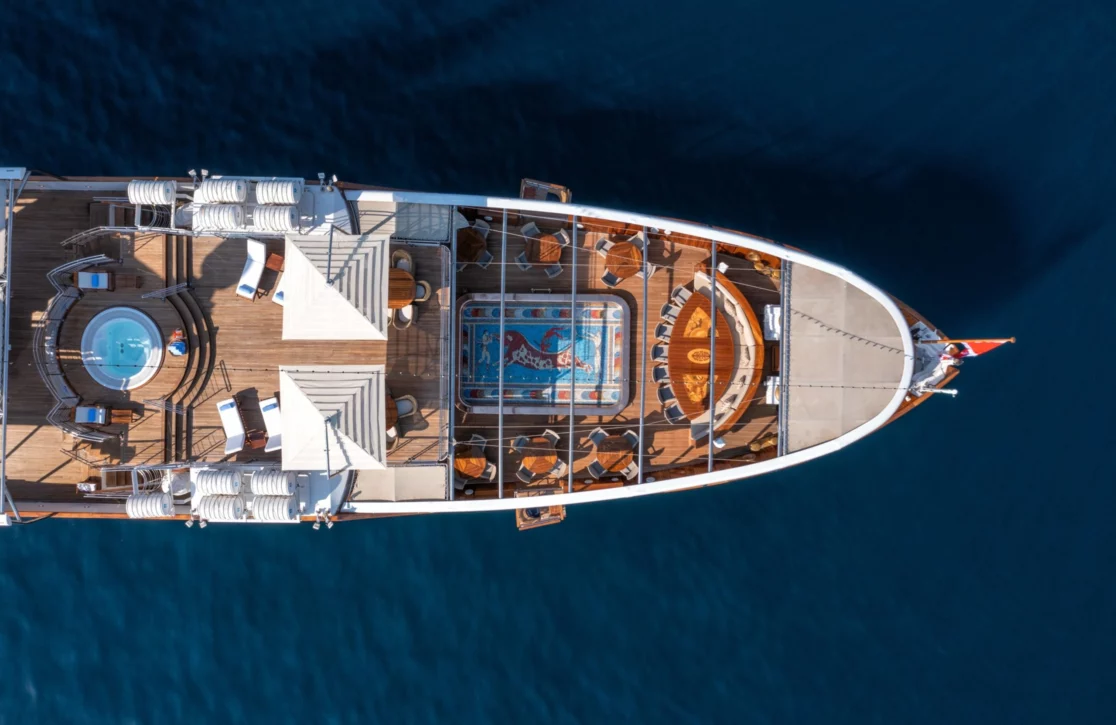 An image of Christina O yacht