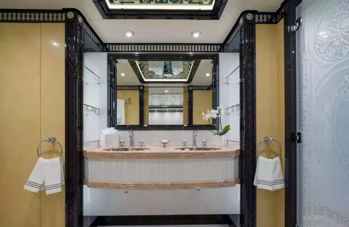 An image of Elements yacht