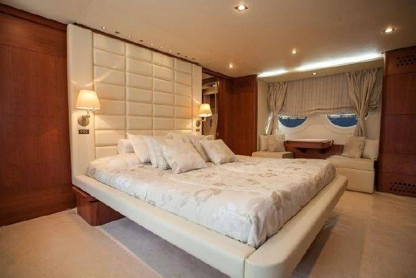 An image of Red Rose yacht