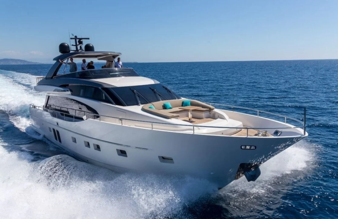 An image of Regine Of Cannes yacht