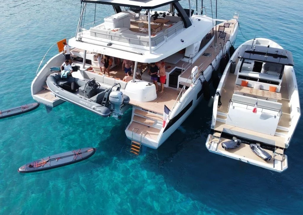 An image of Reve Bleu yacht