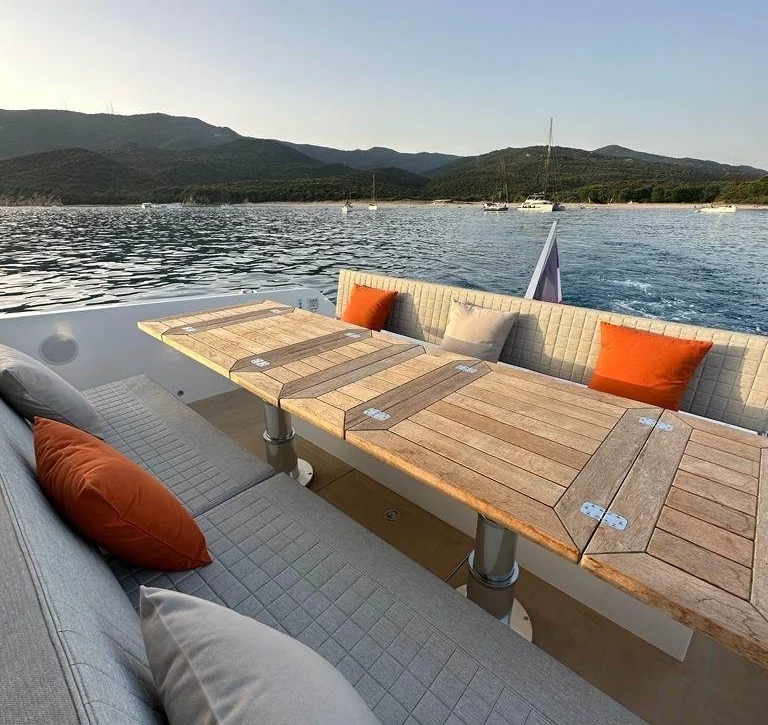 An image of Reve Bleu yacht